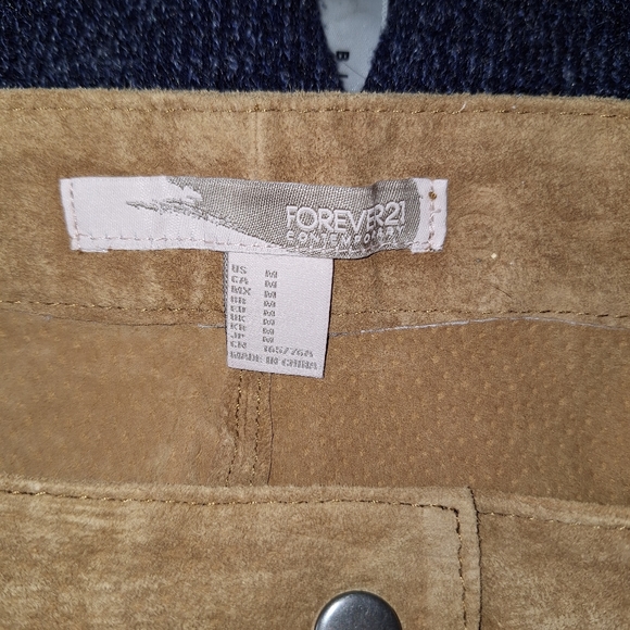 Brown Button down Suede Skirt - Picture 5 of 7